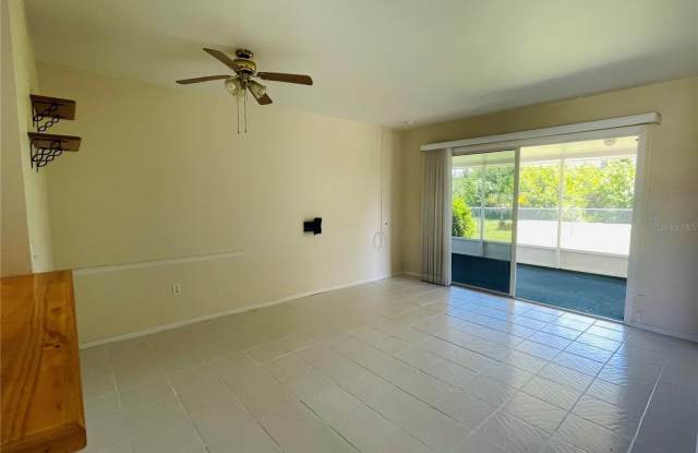 2450 STRAWLAWN STREET