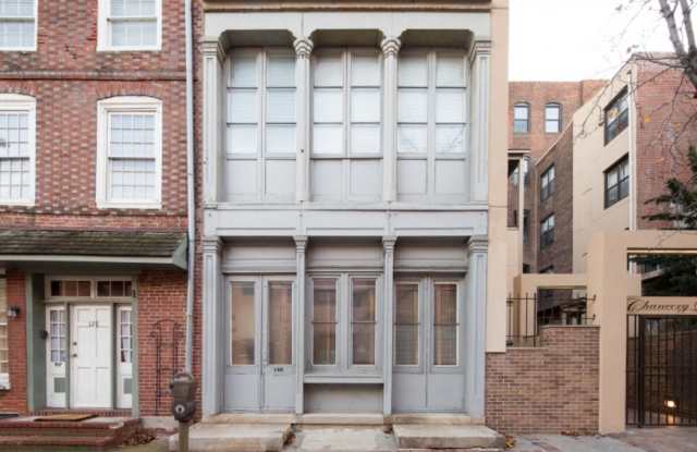 133 ARCH Street unit: C04