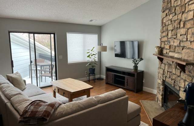 5690 W 80th Place Apt 101 - 5690 West 80th Place, Arvada, CO 80003