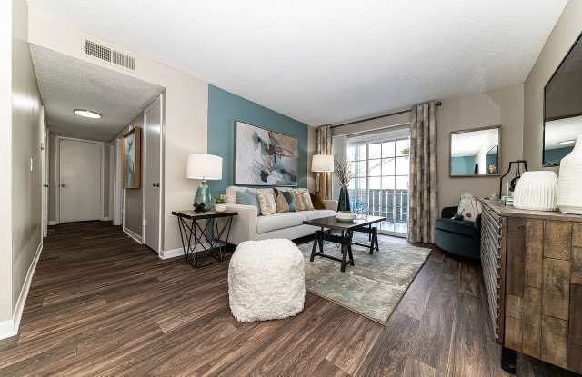 Hampton Creek Apartments