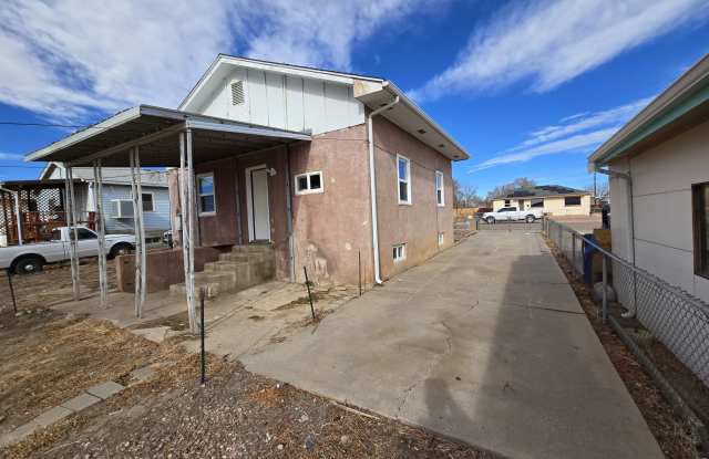 1320 East Ash Street