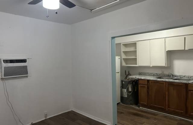 1303 Bell Street - 2