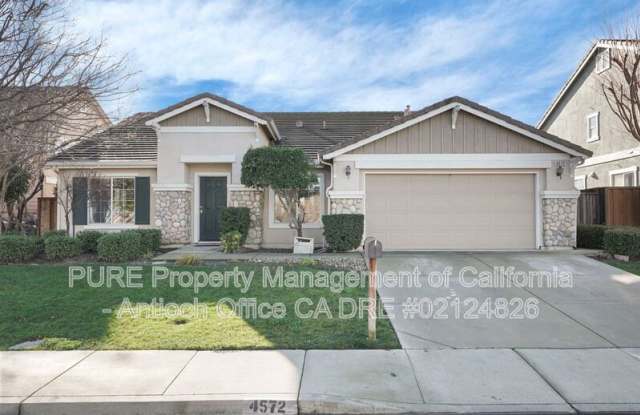 4572 Emerald Way