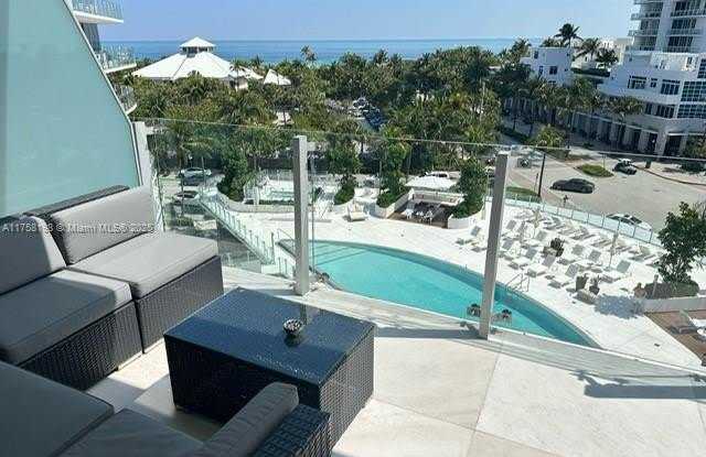 1 Collins Ave