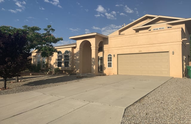 229 Dogwood Trl SE - 229 Dogwood Trail Southeast, Rio Rancho, NM 87124