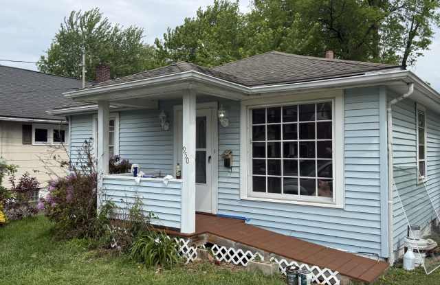 950 Riverview Street Northwest