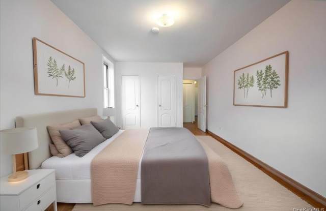 65-65 Wetherole Street unit: 4M