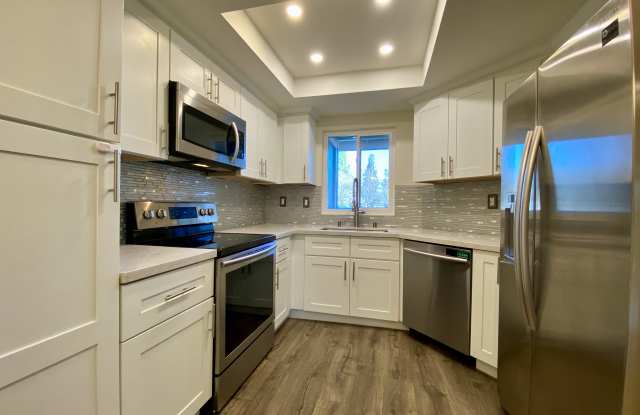 211 Shadow Dance Dr