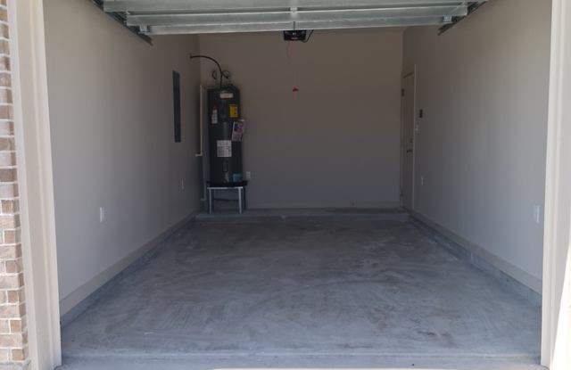 1009 Escondido Lane East