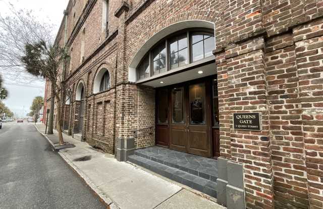 3 Queen Street, Unit 313 - 1