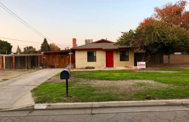 4527 E. Fairmont Ave. - 4527 East Fairmont Avenue, Fresno, CA 93726