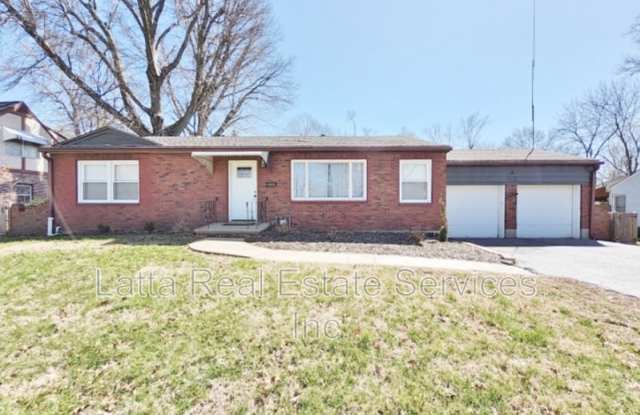 1203 W Beverly Rd
