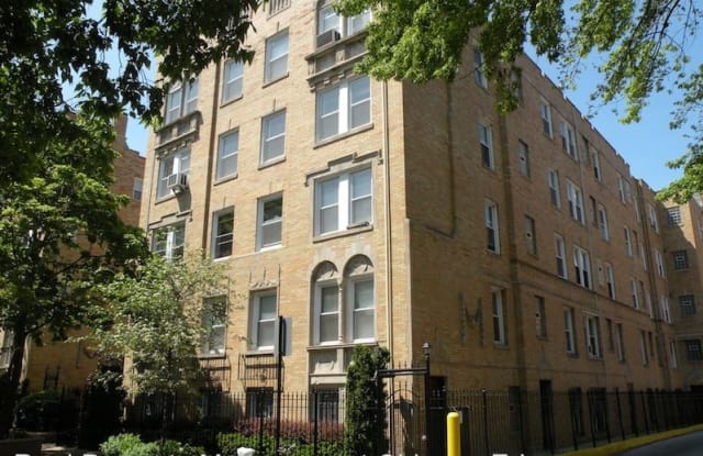 842 W Ainslie St. Unit I-C - 842 West Ainslie Street, Chicago, IL 60640