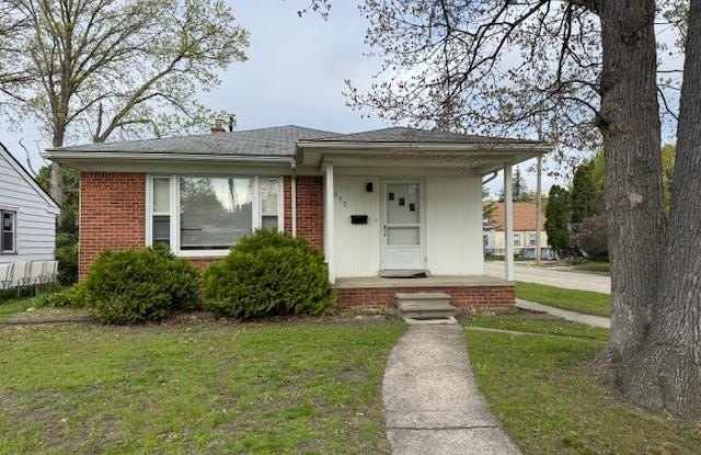 600 S MINERVA Avenue