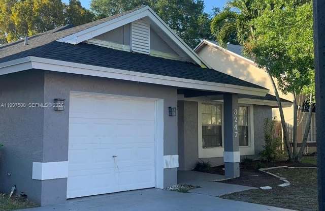 3247 NW 123rd Ave