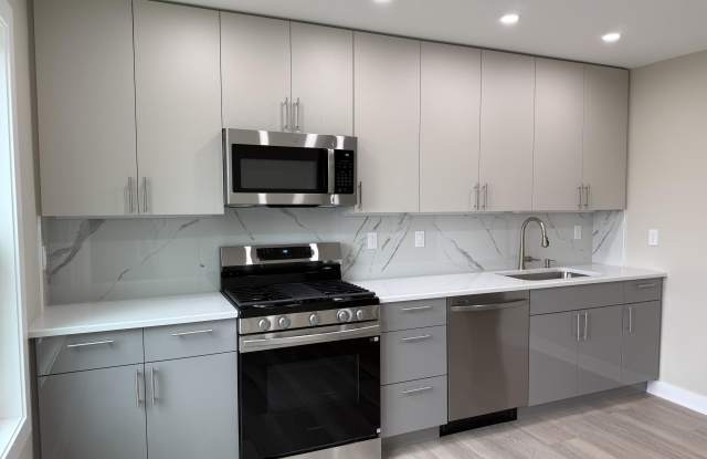 4 Beachway Avenue unit: 9