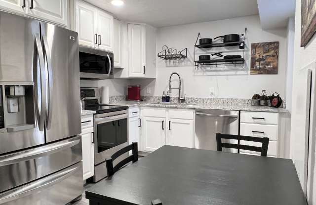 284 West 850 North Street #b