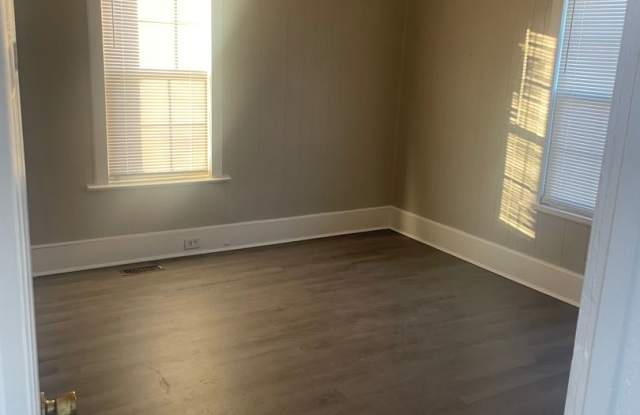 3 br 1 bath house for rent