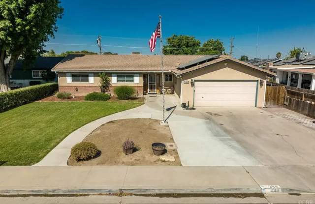 3 Br 2 Ba home with Pool and paid solar available soon