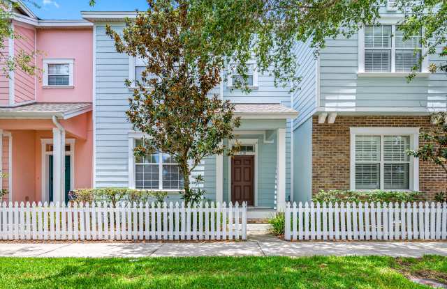 6138 Hadley Commons Dr