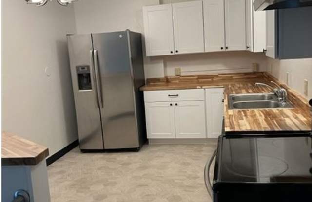 1185 Southeast 6th Avenue