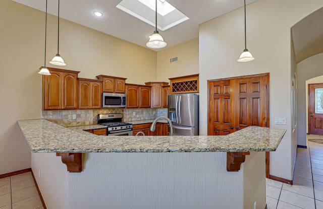 Beautiful Home in Sonoma Ranch with Amazing Mountain View