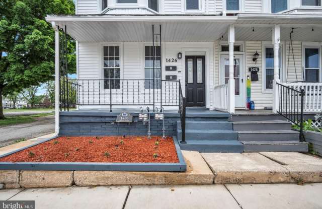 Photo of 1426 W FILBERT Street unit: 2