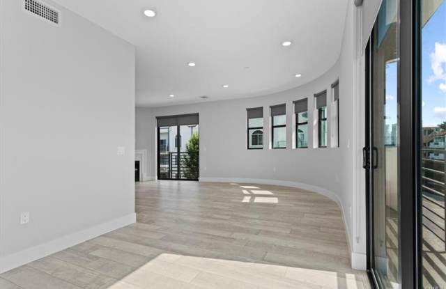 4383 Sepulveda Boulevard