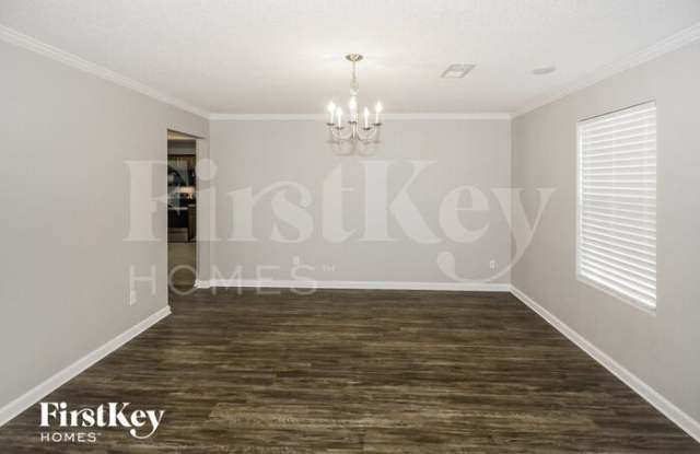 7576 Stonington Drive