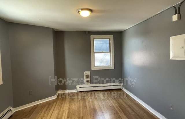 112 Clark St
