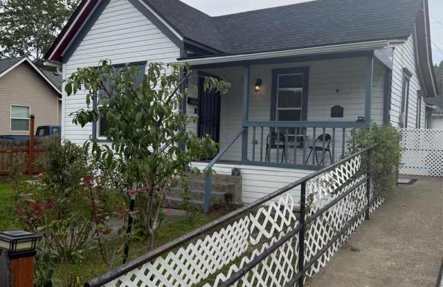 Photo of 1321 Southeast Mill Street