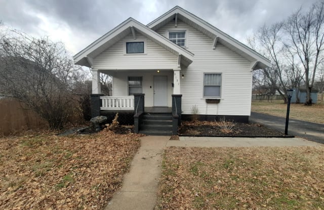 2131 North Pickwick Avenue - 2131 North Pickwick Avenue, Springfield, MO 65803