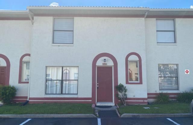 Photo of 1608 Long Ridge Ct #274 Orlando FL 32807
