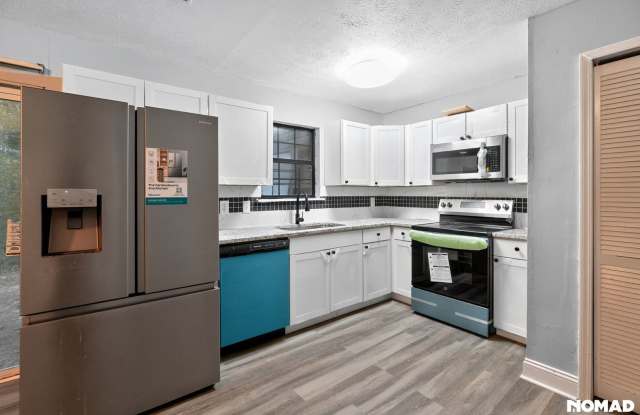 Charming 3BR Townhome in Union City