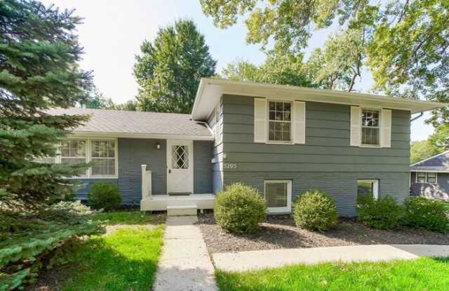 5205 West 79th Street