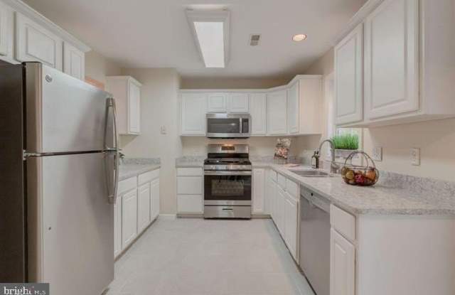 1618 S TAYLOR Street