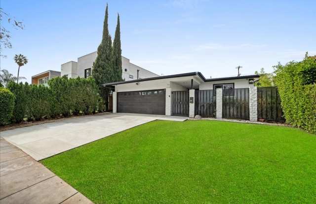 Stunning Remodeled 3-Bedroom Home in Prime Beverly Hills