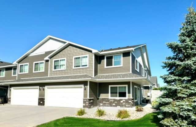 Fox Run Townhomes
