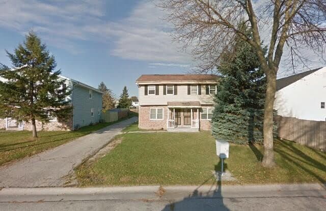 6481 N 105th St - 6481 North 105th Street, Milwaukee, WI 53224