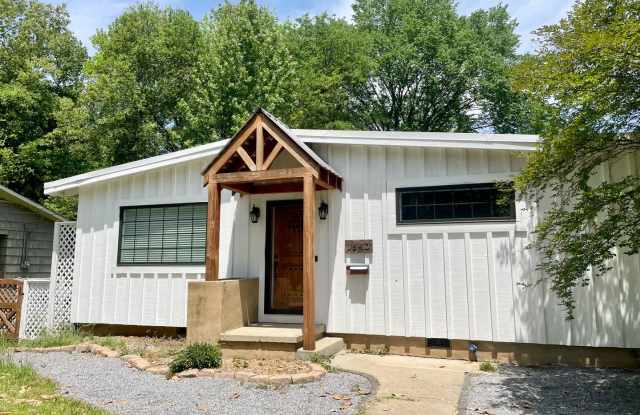 Photo of 3/2 House in Northeast Jackson!