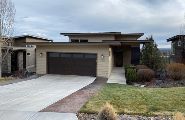 1753 SW Troon Ave - 1753 Southwest Troon Avenue, Bend, OR 97702