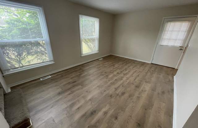 1715 Valleywood Ct-2