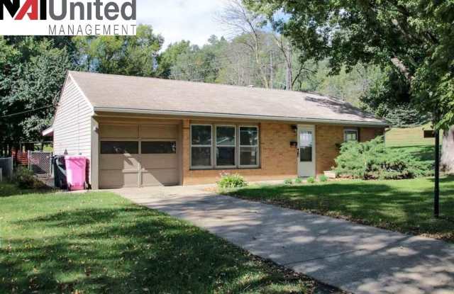 Photo of Three bedroom, one bathroom home for rent