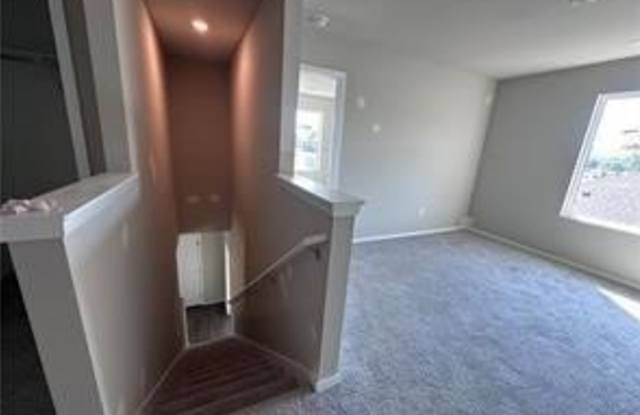 2313  E Buffalo  BND