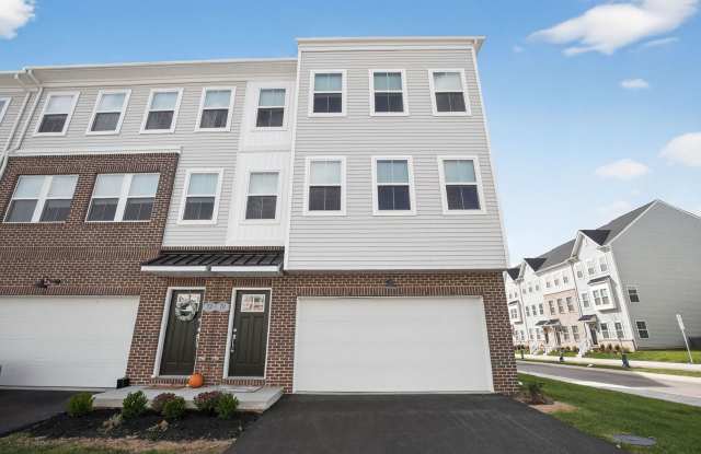 Photo of Beautiful 3 Bedroom, 2.5 Bath Bridgeport Townhome!