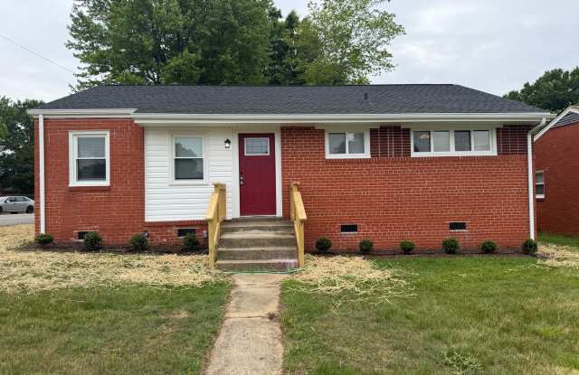 newly renovated 3-bedroom 1 bath