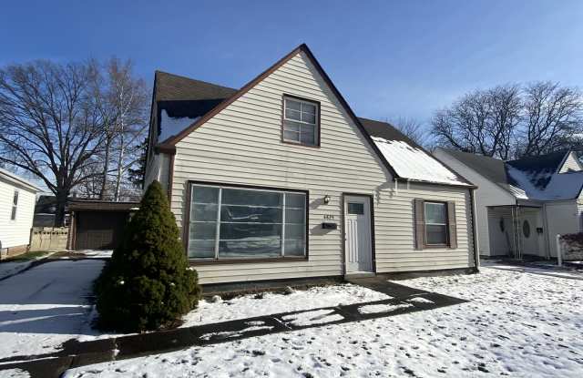 Photo of 6825 Beresford Avenue