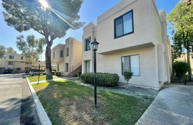 AVAILABLE NOW!! 2 Bedroom 2 Bathroom Upper-Level Cathedral City Condo !