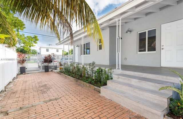 Photo of 540 NE 67th St