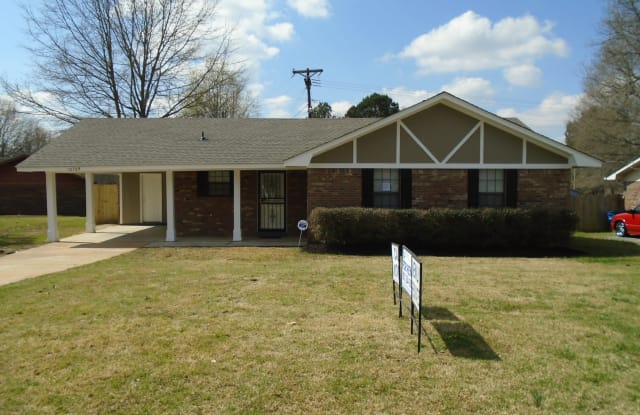 10789 French Fort Dr - 10789 French Fort Drive, Olive Branch, MS 38654